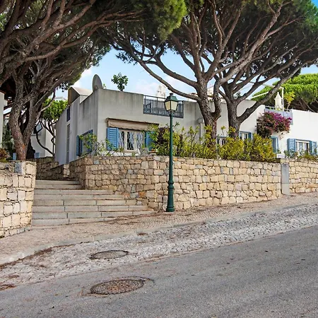 Apple Villa